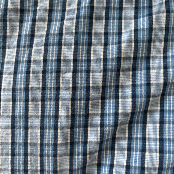 Izod Men's Navy and White Checkered Shirt - Picture 2 of 7